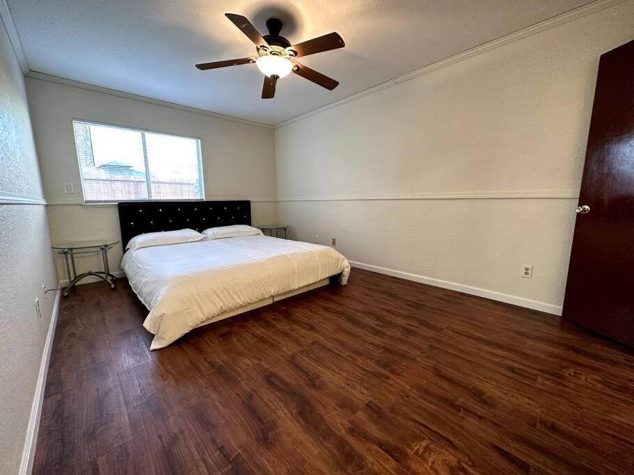 Comfortable House W/ Wi-Fi/Tv - Turlock,Ca Экстерьер фото